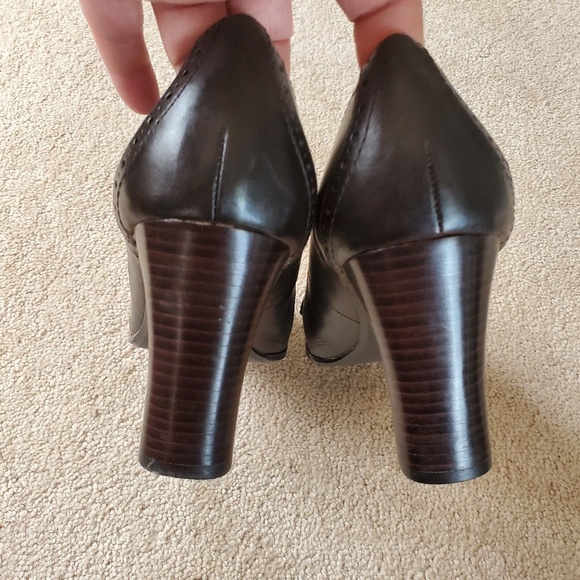 East 5th heels - Picture 3 of 6